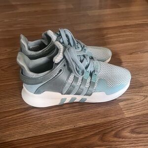 Women’s Adidas sneakers (size 5.5 - 6)